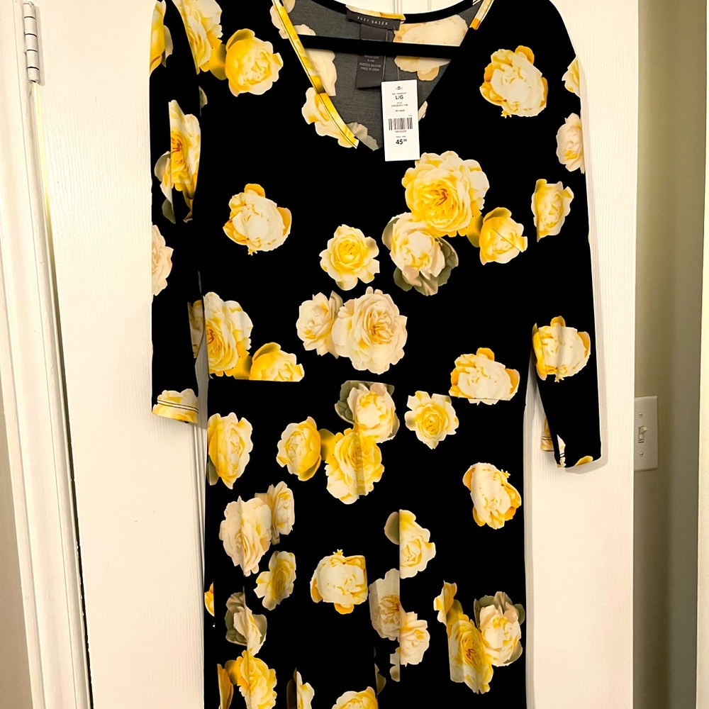 Brand new dress from Suzy Shier.